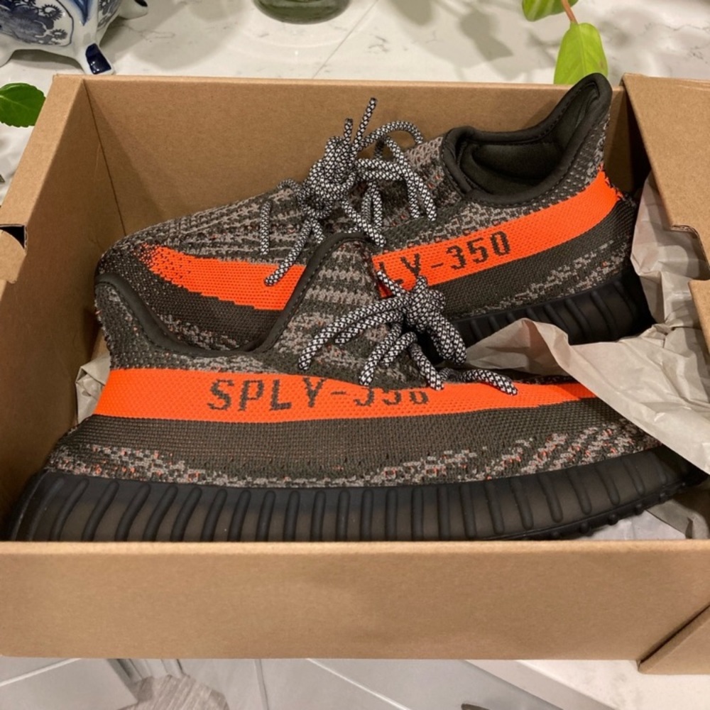 Yeezy Boost 350 V2 Carbon Beluga